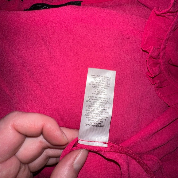 Tahari Woman Fuchsia Blouse – Size 3XL – Short Sleeves & Button Front - Picture 3 of 7